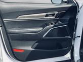 Thumbnail of 2022 Glacial White Pearl Kia Telluride