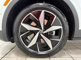 Thumbnail of 2025 Opal White Pearl Effect Volkswagen ID.4