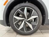 Thumbnail of 2025 Opal White Pearl Effect Volkswagen ID.4