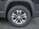 Thumbnail of 2026 Mosaic Black Metallic Chevrolet Equinox