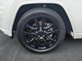Thumbnail of 2019 Bright White Clearcoat Jeep Grand Cherokee