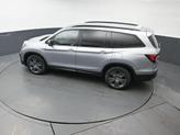 Thumbnail of 2022 Lunar Silver Metallic Honda Pilot