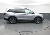 Thumbnail of 2022 Lunar Silver Metallic Honda Pilot