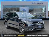 Photo of 2022 Deep Black Pearl Volkswagen Tiguan