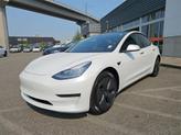 Thumbnail of 2020 Pearl White Multi Tesla Model 3