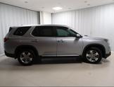 Thumbnail of 2024 Lunar Silver Metallic Honda Pilot
