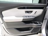 Thumbnail of 2024 Lunar Silver Metallic Honda Pilot