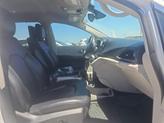 Thumbnail of 2017 Bright White Clearcoat Chrysler Pacifica