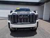 Thumbnail of 2024 White Frost Tricoat GMC Sierra 2500