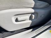 Thumbnail of 2012 Blizzard Pearl Toyota Highlander