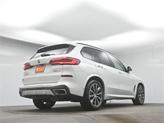 Thumbnail of 2019 Mineral White Metallic BMW X5