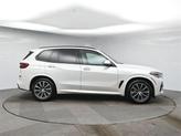 Thumbnail of 2019 Mineral White Metallic BMW X5