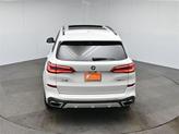 Thumbnail of 2019 Mineral White Metallic BMW X5
