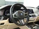 Thumbnail of 2019 Mineral White Metallic BMW X5