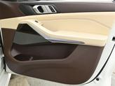 Thumbnail of 2019 Mineral White Metallic BMW X5