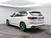 Thumbnail of 2019 Mineral White Metallic BMW X5