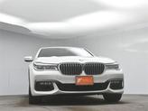 Thumbnail of 2018 Alpine White BMW 750