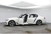 Thumbnail of 2018 Alpine White BMW 750