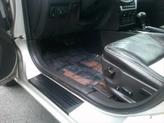 Thumbnail of 2007 Dune Pearl Clearcoat Metallic Mercury Milan