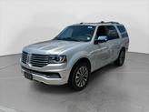 Thumbnail of 2017 Ingot Silver Lincoln Navigator
