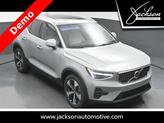 Thumbnail of 2025 Metallic Volvo XC40