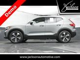 Thumbnail of 2025 Metallic Volvo XC40
