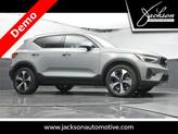 Thumbnail of 2025 Metallic Volvo XC40