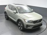 Thumbnail of 2023 Sage Green Metallic Volvo XC40