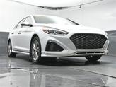 Thumbnail of 2019 Quartz White Hyundai SONATA
