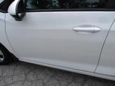 Thumbnail of 2017 Summit White Chevrolet Cruze