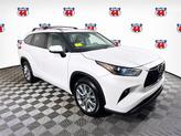 Photo of 2023 Pear Toyota Highlander