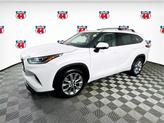 Thumbnail of 2023 Pear Toyota Highlander