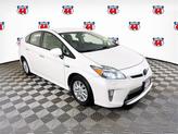 Photo of 2015 White Toyota Prius Plug-in