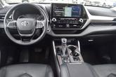 Thumbnail of 2022 Moon Dust Toyota Highlander