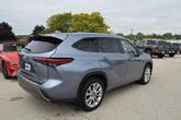 Thumbnail of 2022 Moon Dust Toyota Highlander