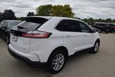 Thumbnail of 2022 Oxford White Ford Edge