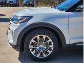 Thumbnail of 2025 Star White Ford Explorer