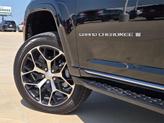 Thumbnail of 2023 Diamond Black Jeep Grand Cherokee
