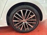 Thumbnail of 2017 Pure White Volkswagen Jetta