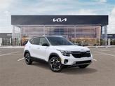 Thumbnail of 2025 Clear White / Black Roof Kia Seltos