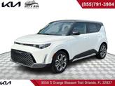 Photo of 2025 Clear White / Black Roof Kia Soul