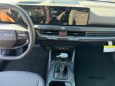 Thumbnail of 2025 Snow White Pearl Kia K4