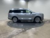 Thumbnail of 2022 Silver Radiance Metallic Clearcoat Lincoln Navigator