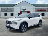Thumbnail of 2023 2 Tone White / Black Roof Nissan Rogue