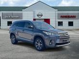 Photo of 2018 Gray Toyota Highlander
