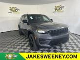 Photo of 2025 Metallic Jeep Grand Cherokee