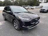 Thumbnail of 2025 Agate Black Metallic Ford Escape