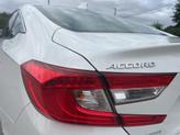 Thumbnail of 2018 Platinum White Pearl Honda Accord