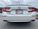 Thumbnail of 2018 Platinum White Pearl Honda Accord