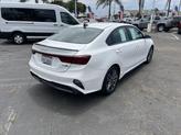 Thumbnail of 2022 Snow White Pearl Kia Forte